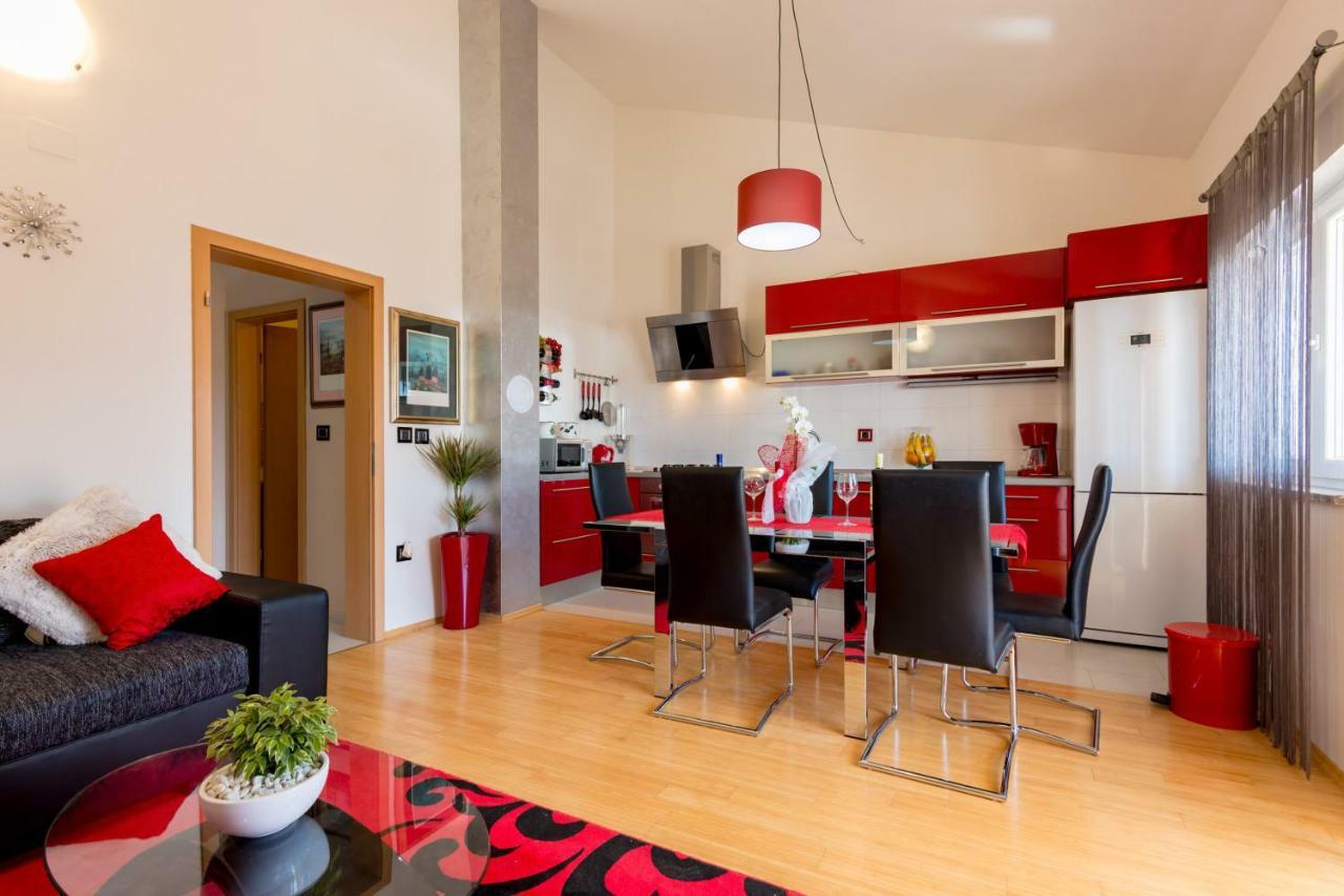Apartment Ina 普拉 外观 照片