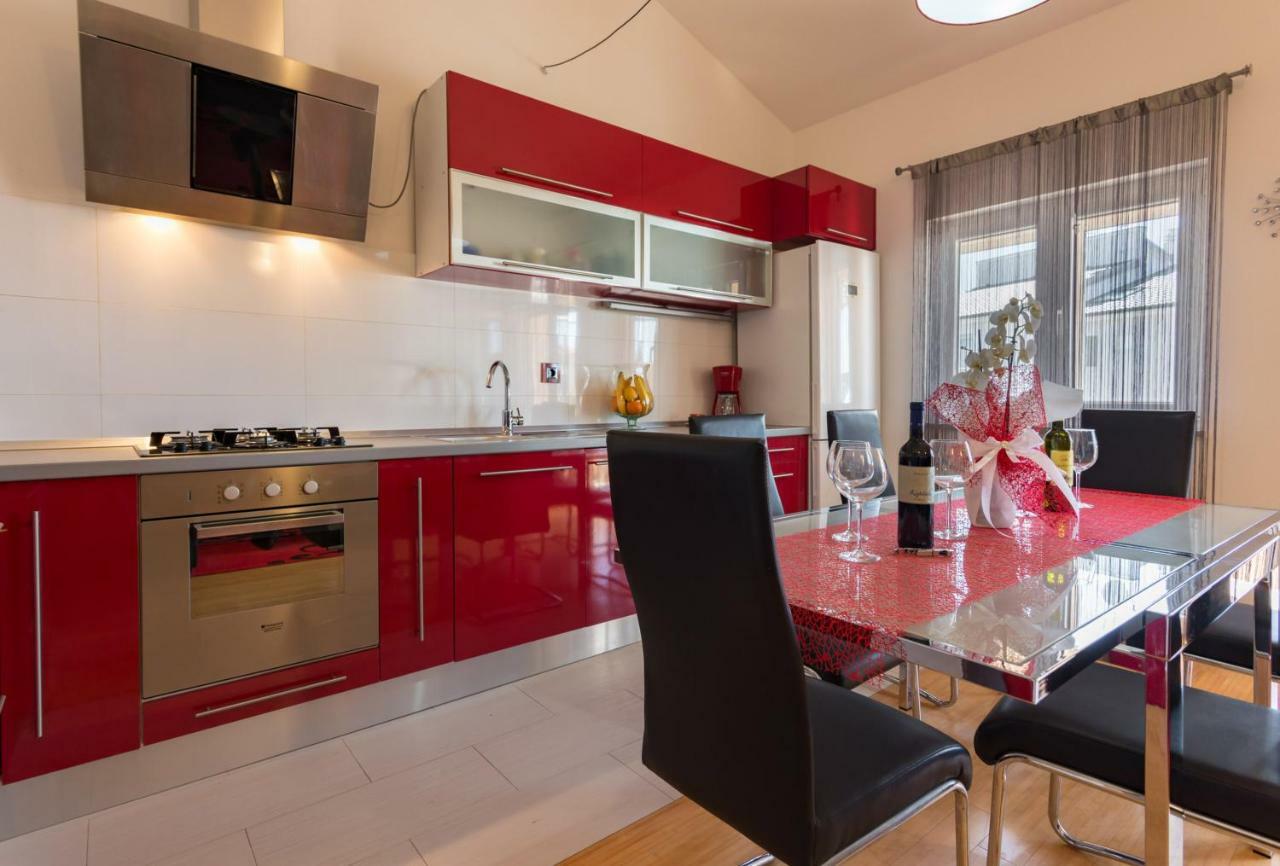 Apartment Ina 普拉 外观 照片